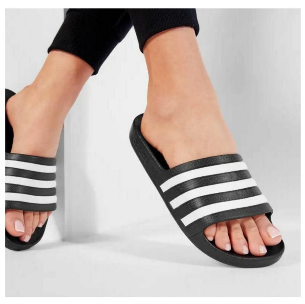 ADIDAS Slides - Picture 13 of 13